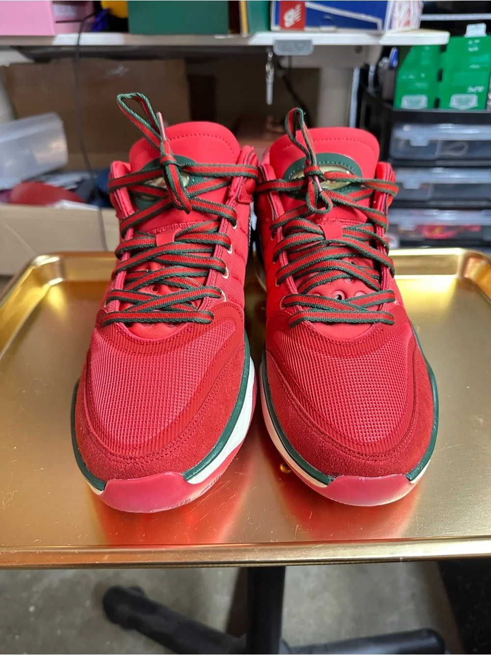 Nike Air Zoom GT Hustle 2 Christmas DJ9405-601 Men’s Size 10.5